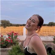 Profesora dinámica y creativa que ofrece clases particulares a niños de primaria